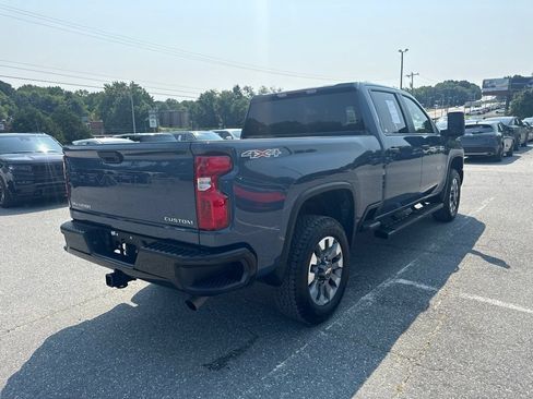 Used 2025 Chevrolet Silverado 2500 Custom AWD/4WD image 3