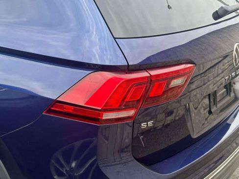 Used 2022 Volkswagen Tiguan SE w/ Panoramic Sunroof Package image 9