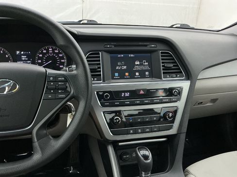 Used 2017 Hyundai Sonata SE FWD image 33