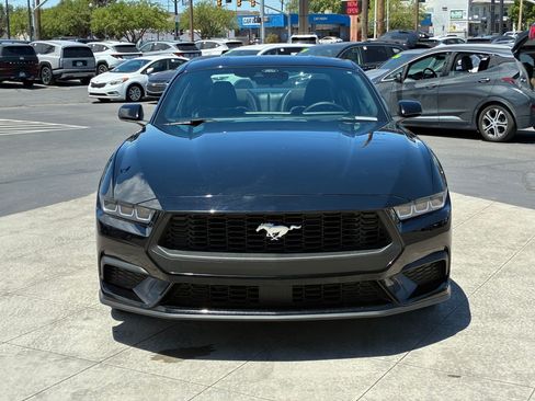Used 2024 Ford Mustang Coupe RWD image 11
