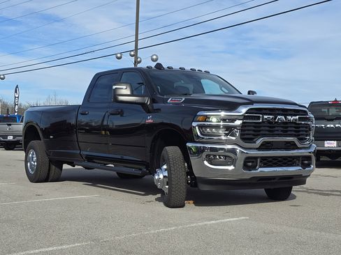 New 2026 RAM 3500 Tradesman image 15