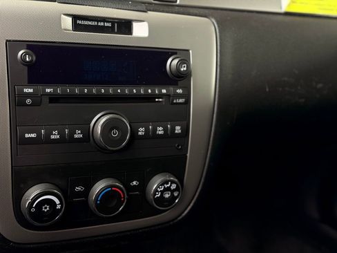 Used 2014 Chevrolet Impala Police image 35