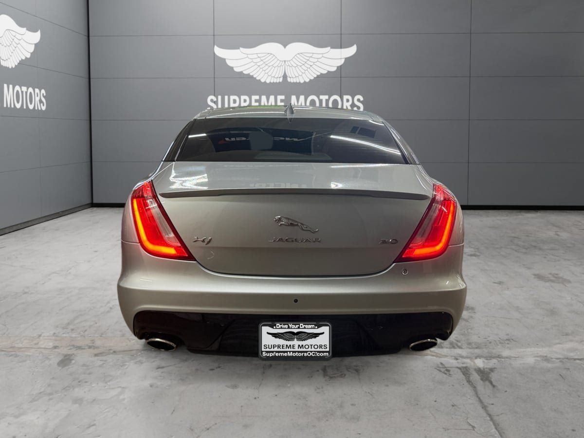 Used 2016 Jaguar XJ R-Sport RWD image 4