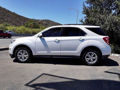 Used 2017 Chevrolet Equinox LT w/ Convenience Package image 7