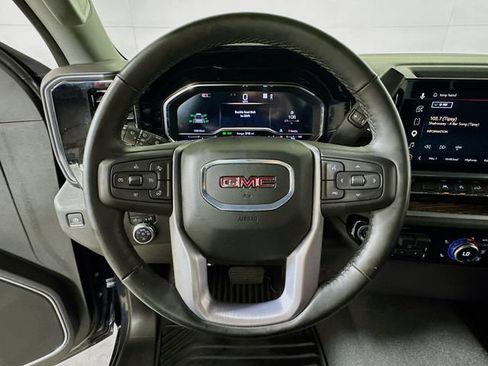 Used 2025 GMC Sierra 1500 Elevation RWD image 9