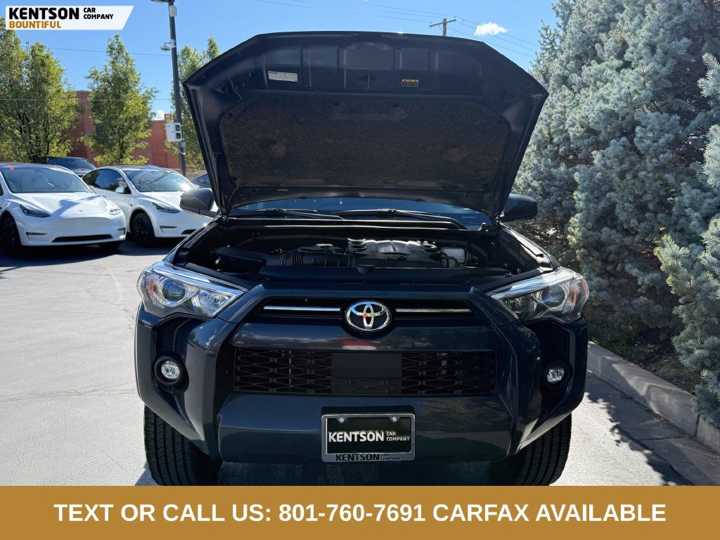 Used 2024 Toyota 4Runner SR5 AWD/4WD image 35