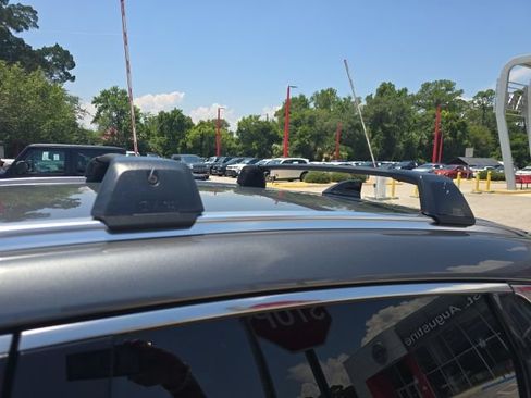 Certified 2026 Nissan Kicks SR FWD image 9