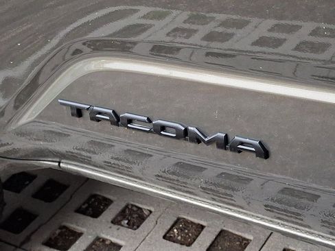 New 2026 Toyota Tacoma TRD Off-Road AWD/4WD image 17