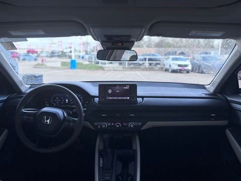 Certified 2023 Honda Accord EX image 15