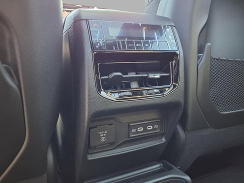 New 2026 Jeep Grand Cherokee L Limited AWD/4WD image 23