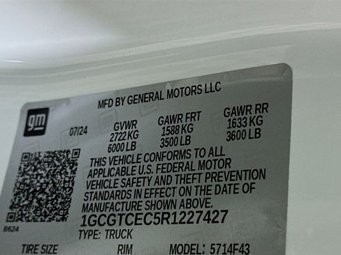 Used 2024 Chevrolet Colorado LT image 12