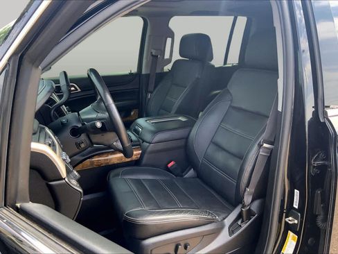 Used 2015 GMC Yukon XL Denali w/ Premium Package RWD image 8