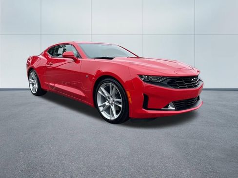 Used 2019 Chevrolet Camaro LT w/ RS Package image 4