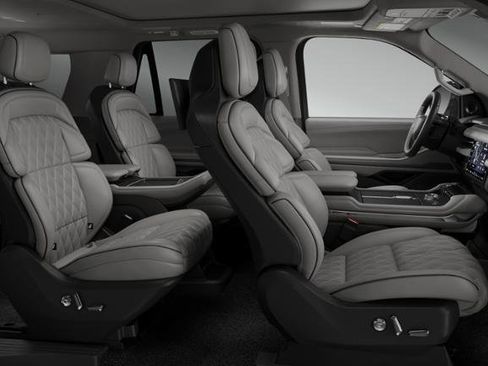 New 2026 Lincoln Navigator L Black Label AWD/4WD image 5