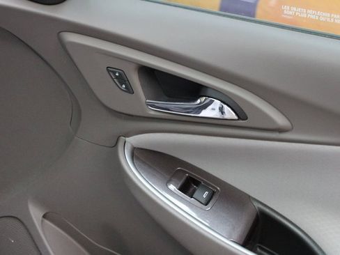 Used 2021 Chevrolet Malibu LS image 9