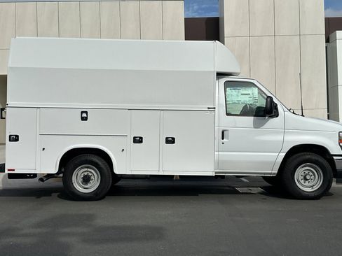 New 2026 Ford E-350 and Econoline 350 Super Duty w/ Power Equipment Group image 2