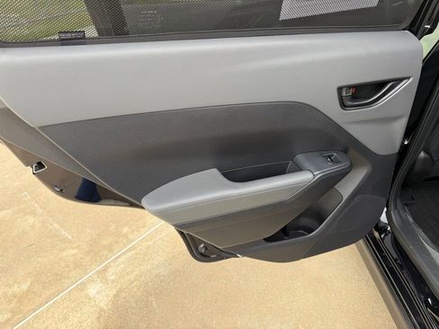 Used 2024 Subaru Crosstrek 2.0i Premium image 14