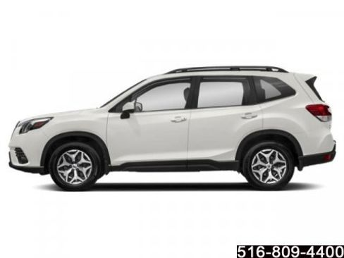Used 2023 Subaru Forester Premium image 7