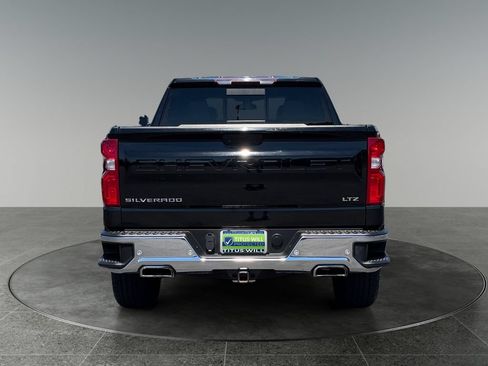 Used 2019 Chevrolet Silverado 1500 LTZ w/ LTZ Premium Package AWD/4WD image 9