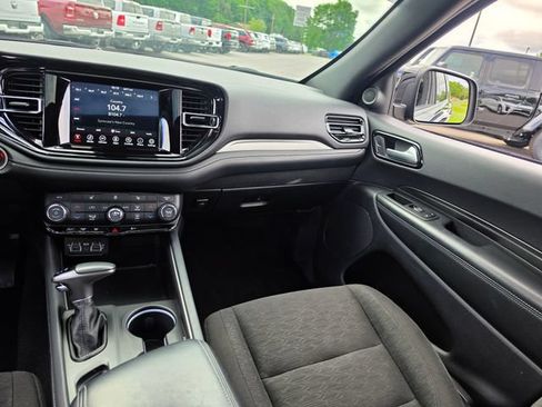 Used 2024 Dodge Durango SXT w/ SXT Blacktop Group AWD/4WD image 15
