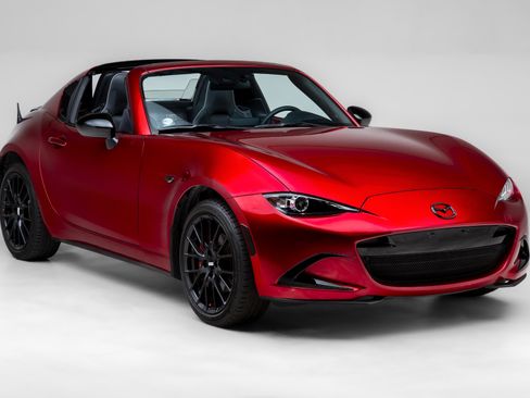 Used 2023 MAZDA MX-5 Miata Club RWD image 1
