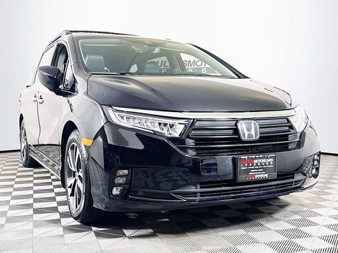 Used 2023 Honda Odyssey Touring image 1