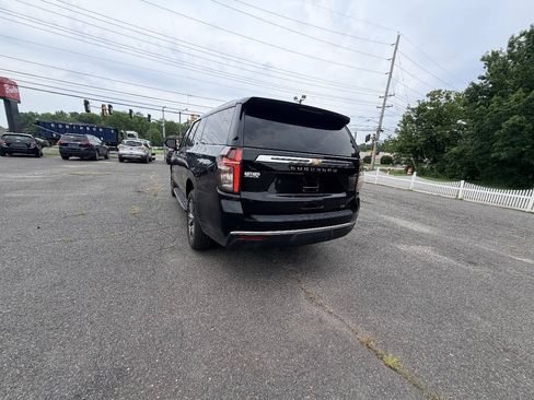 Used 2022 Chevrolet Suburban LT AWD/4WD image 33
