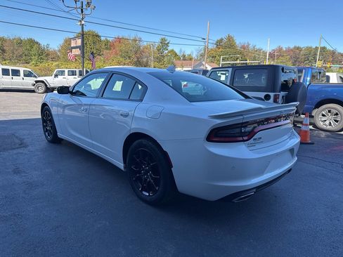 Used 2015 Dodge Charger SXT w/ AWD Premium Group image 6