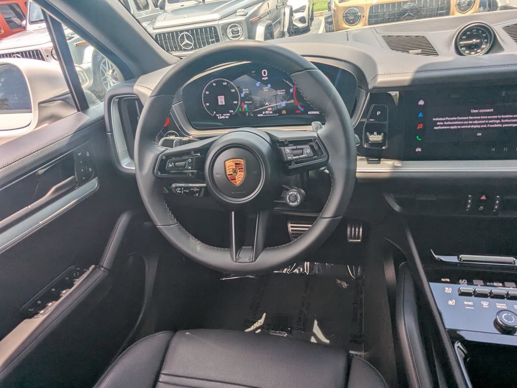 Used 2026 Porsche Cayenne AWD/4WD image 3