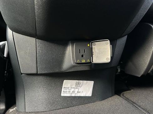 New 2025 Ford Expedition Platinum w/ Driver's Package image 31