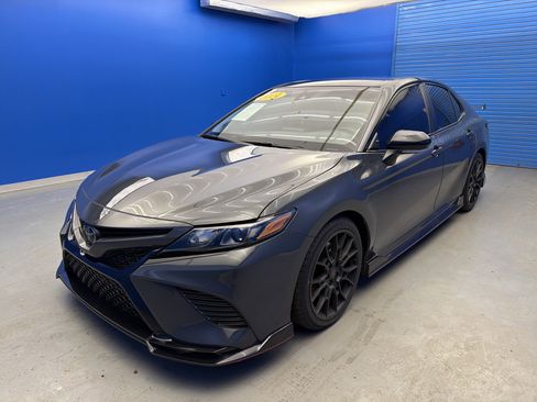 Used 2024 Toyota Camry XSE image 4