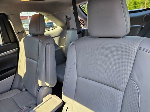 Used 2019 Toyota Highlander Limited AWD/4WD image 15