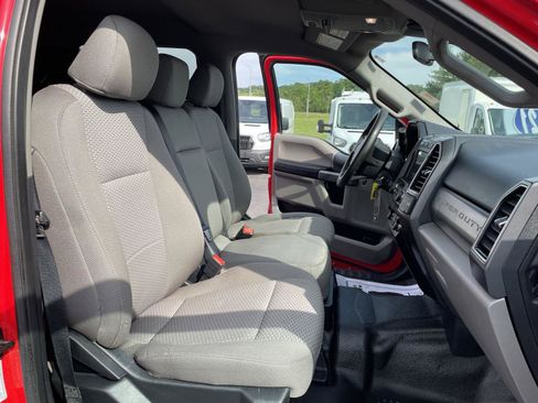 Used 2021 Ford F350 XLT w/ XLT Premium Package AWD/4WD image 31
