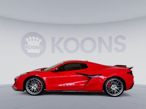 Used 2023 Chevrolet Corvette Z06 w/ Battery Protection Package RWD image 2