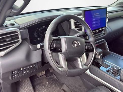 Used 2023 Toyota Tundra Platinum AWD/4WD image 18