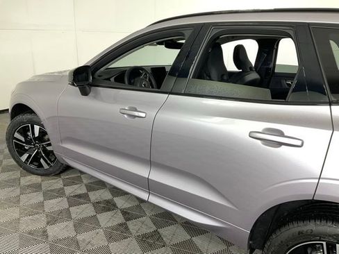 New 2026 Volvo XC60 B5 Core w/ Protection Package Premier image 35