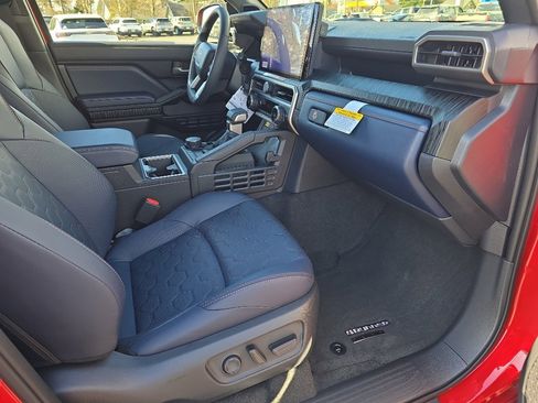 New 2026 Toyota 4Runner 4WD image 18