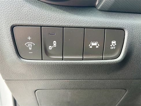 Used 2021 Hyundai Kona SEL Plus w/ Cargo Package image 10