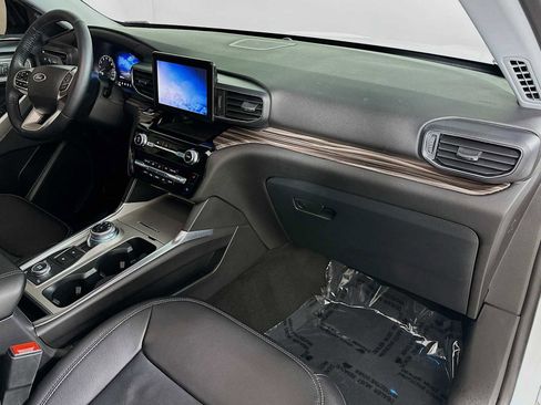 Used 2023 Ford Explorer Limited w/ Equipment Group 301A image 29