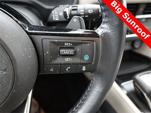 Used 2023 Nissan Rogue SL w/ SL Premium Package image 19