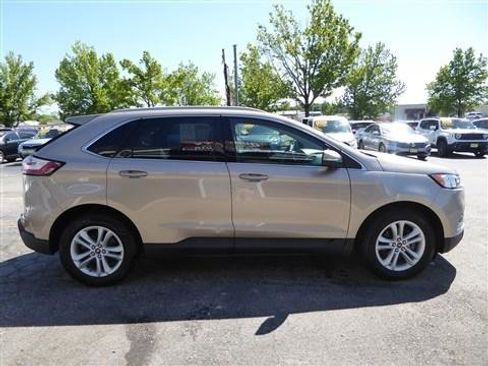 Used 2020 Ford Edge SEL w/ Convenience Package FWD image 6