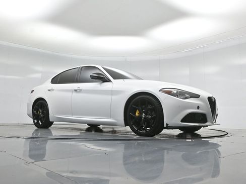 Used 2021 Alfa Romeo Giulia Ti w/ Nero Edizione RWD image 3