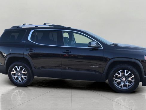 Used 2023 GMC Acadia SLT AWD/4WD image 10