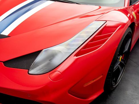 Used 2015 Ferrari 458 Speciale Coupe RWD image 33
