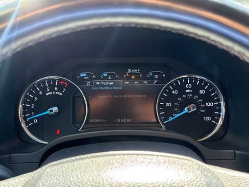 Used 2018 Ford Expedition Max Platinum image 13