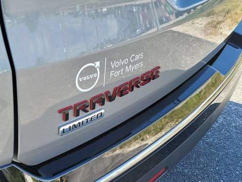 Used 2024 Chevrolet Traverse Premier w/ Redline Edition FWD image 14