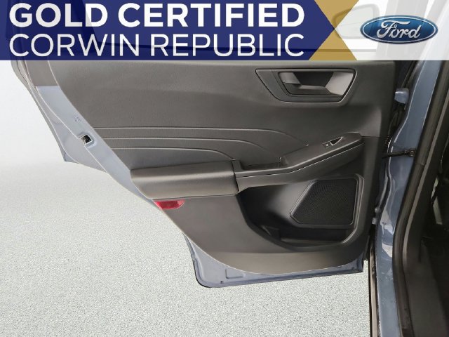 Certified 2023 Ford Escape Active AWD/4WD image 25