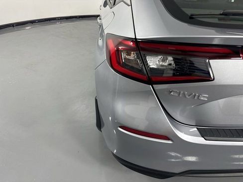 Certified 2023 Honda Civic LX image 31