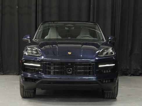 New 2026 Porsche Cayenne Coupe AWD/4WD image 8