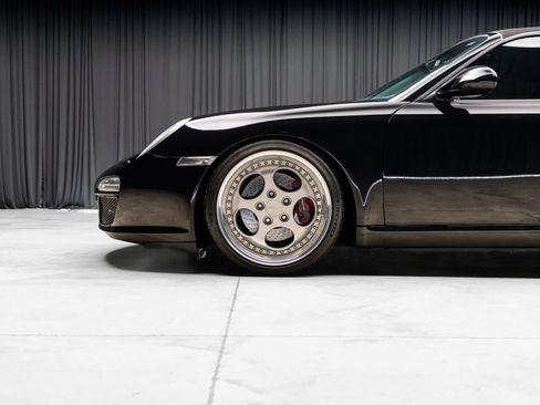 Used 2009 Porsche 911 Carrera RWD image 4